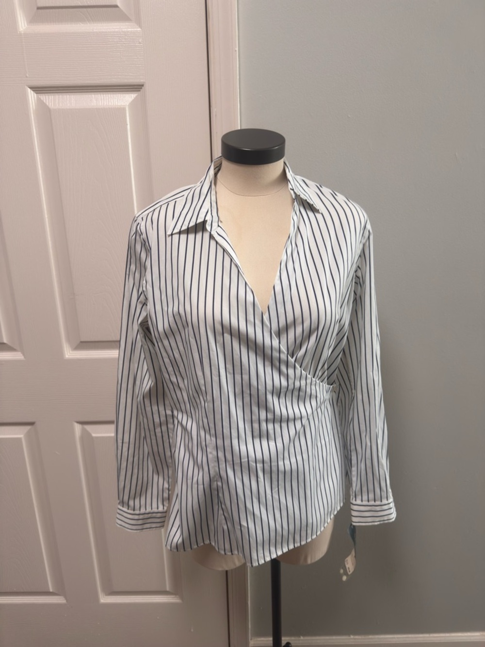NWT- Lauren Ralph Lauren Striped Wrap-Style Women's Button Collar Top - Medium